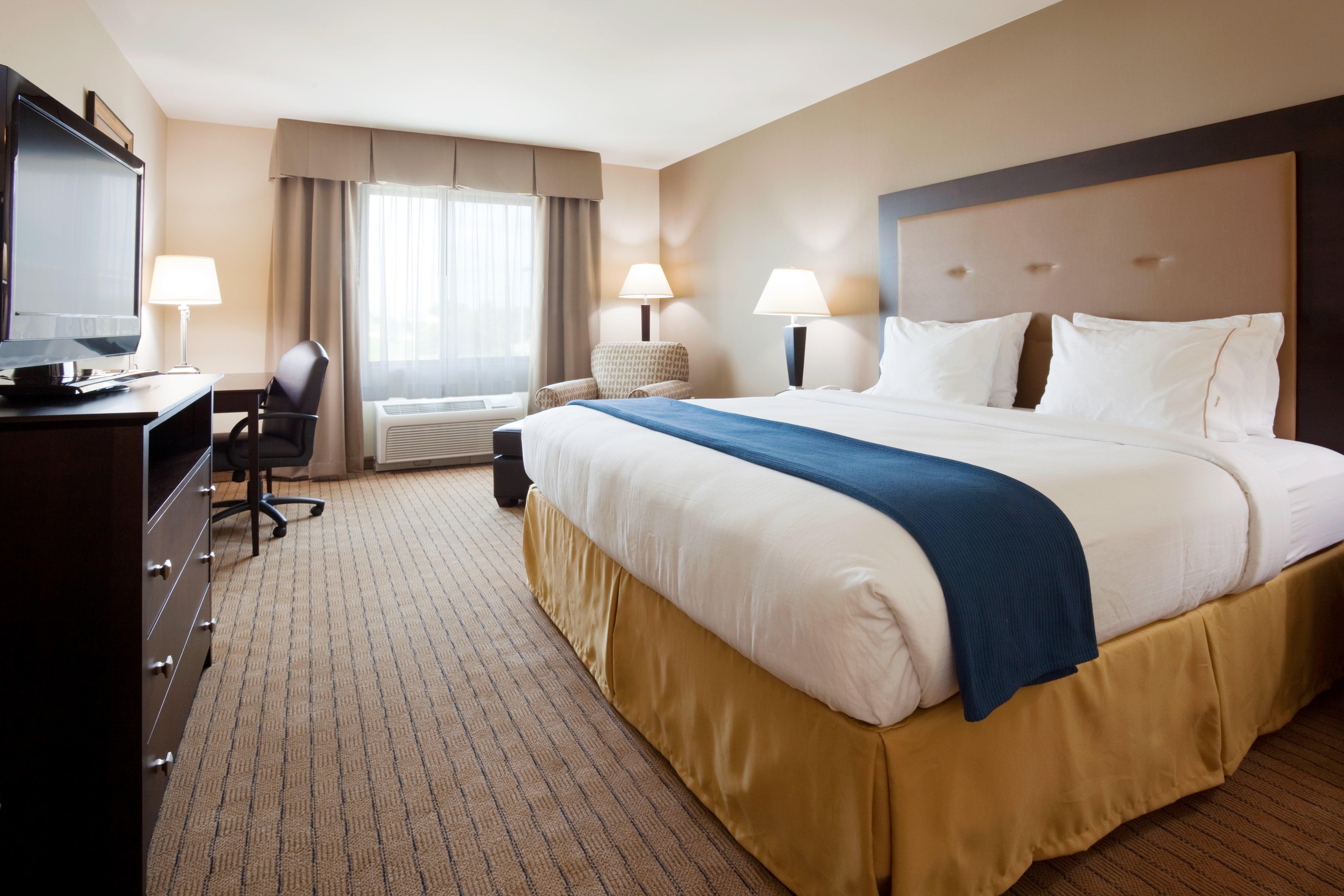 Holiday Inn Express & Suites Madison-Verona By Ihg Экстерьер фото