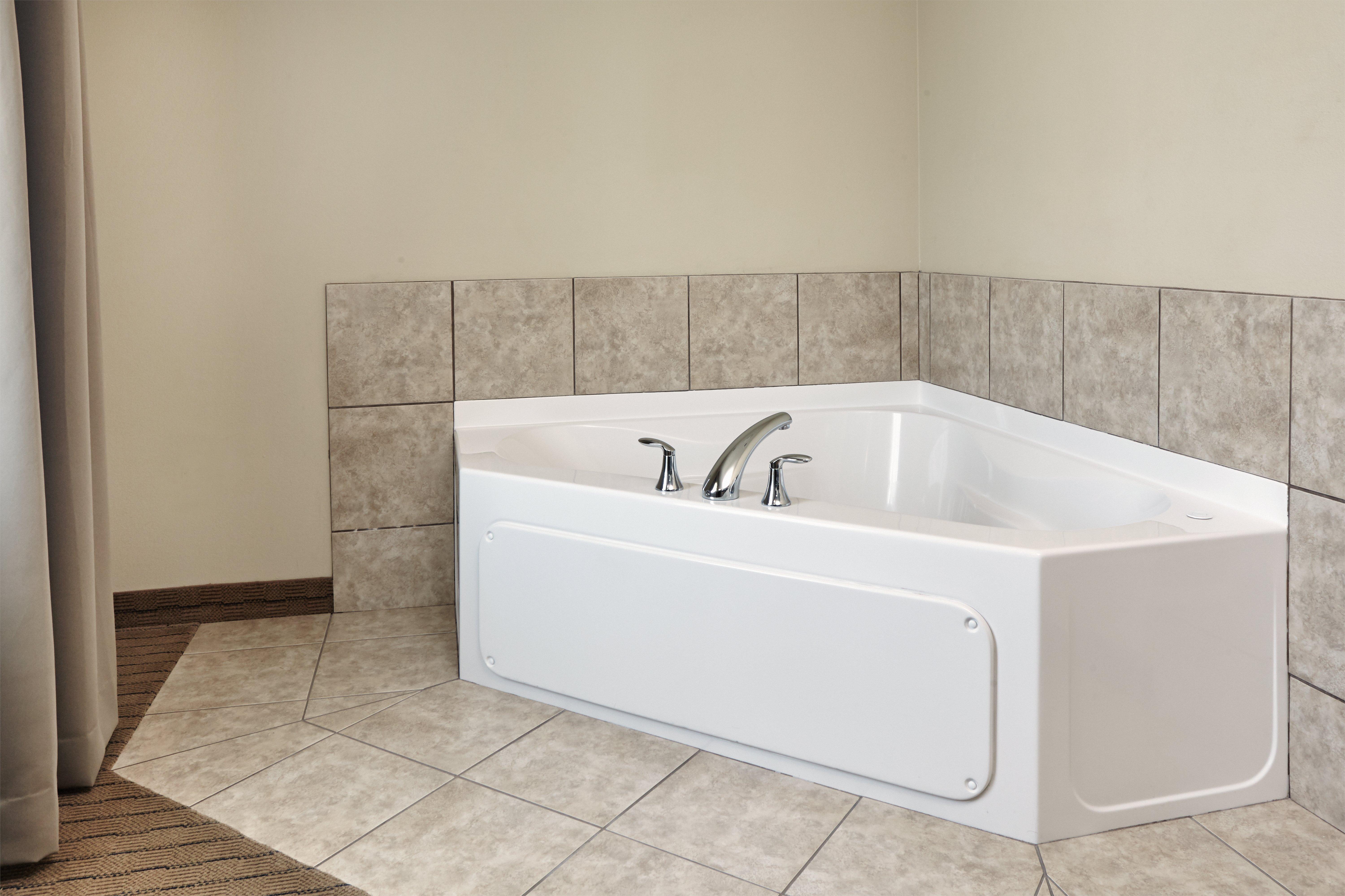 Holiday Inn Express & Suites Madison-Verona By Ihg Экстерьер фото