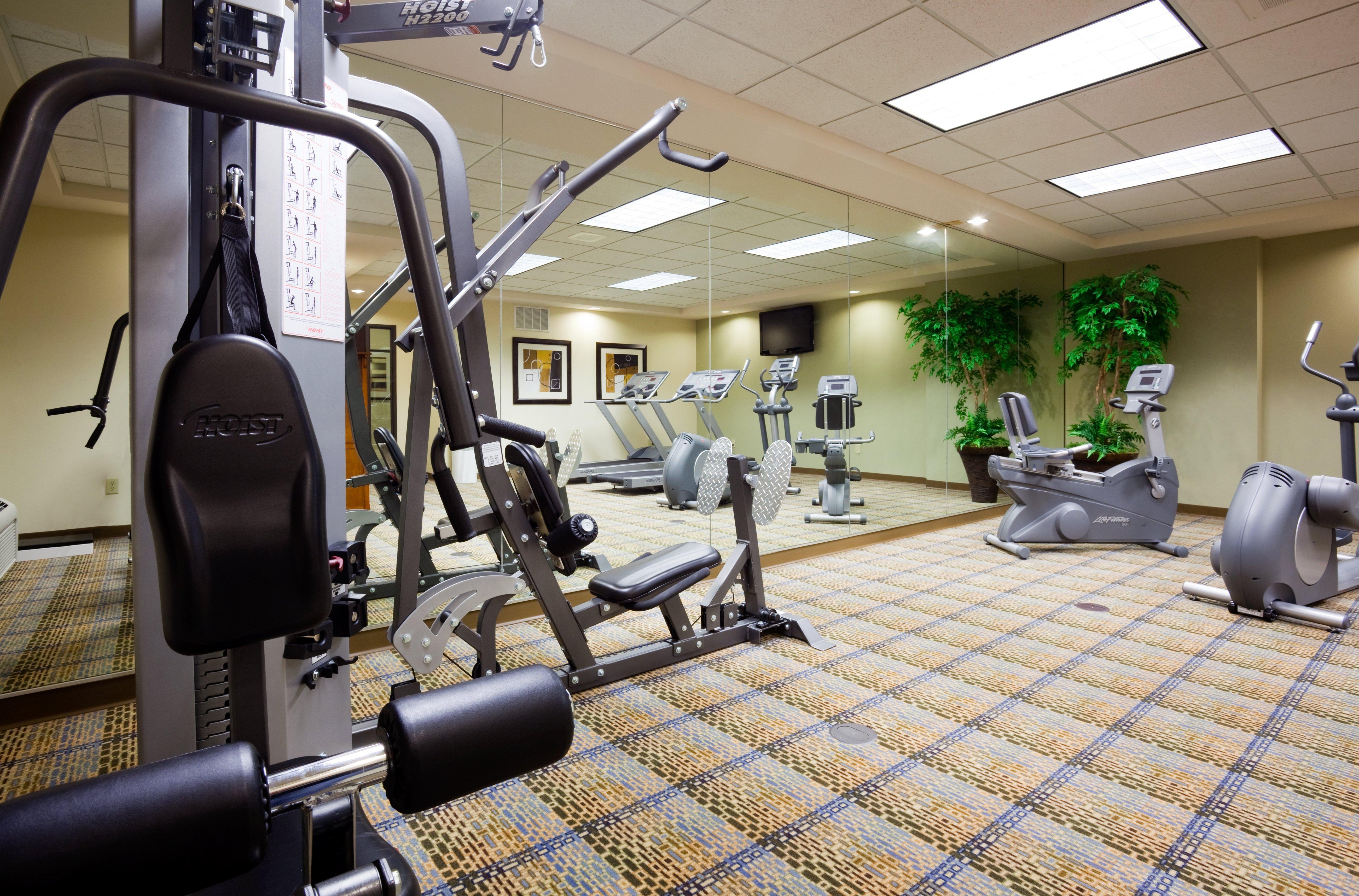 Holiday Inn Express & Suites Madison-Verona By Ihg Экстерьер фото